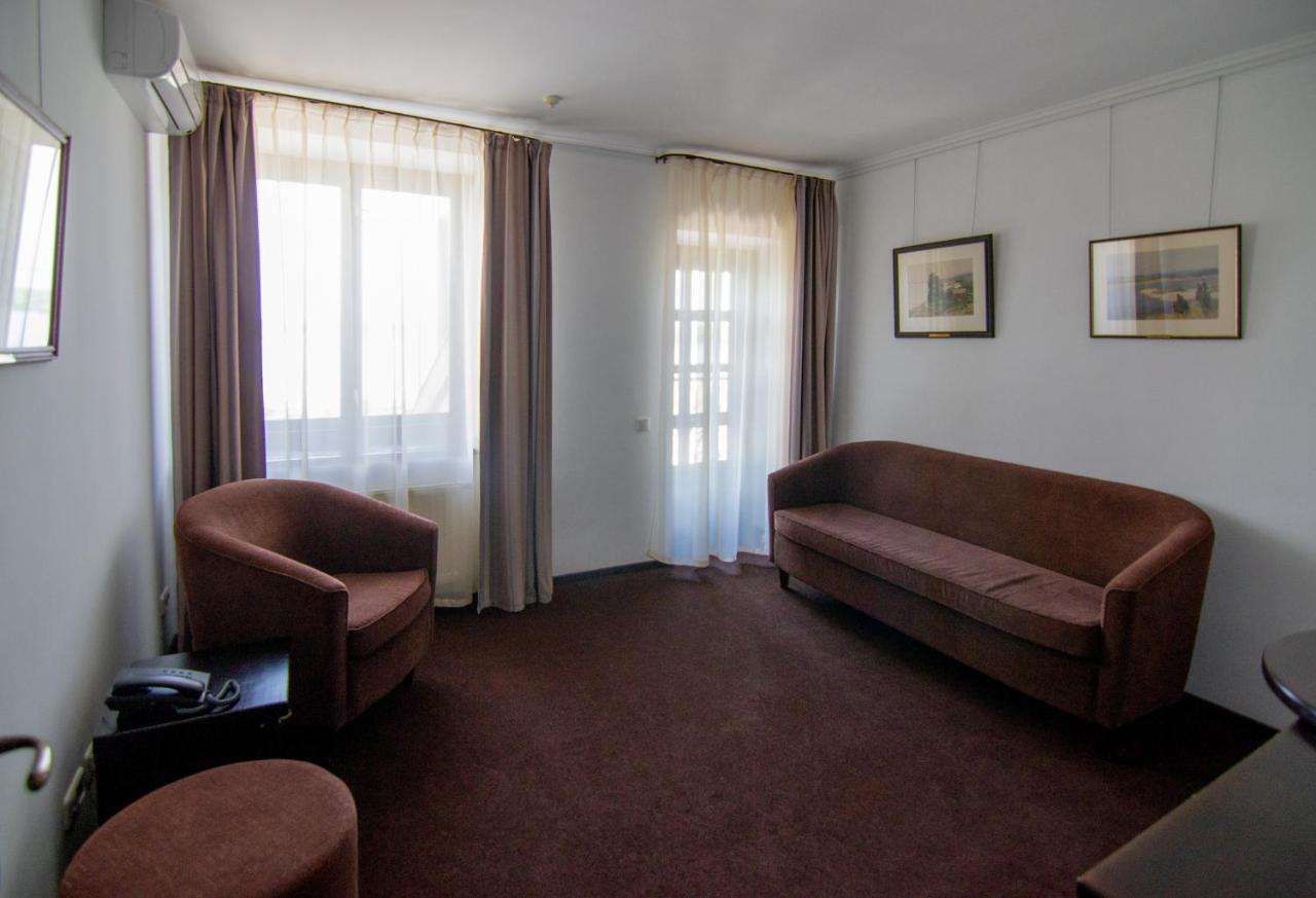 Knyazha Hora Hotel Kaniv Dış mekan fotoğraf