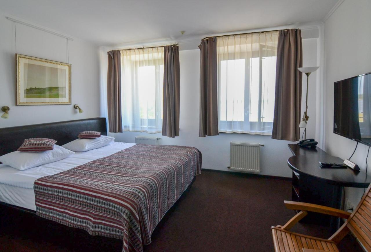 Knyazha Hora Hotel Kaniv Dış mekan fotoğraf