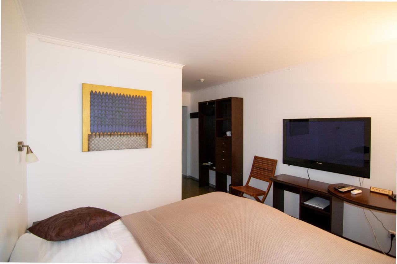 Knyazha Hora Hotel Kaniv Dış mekan fotoğraf